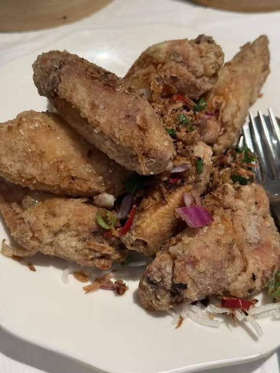 Salt and Pepper Chicken Wings (椒鹽雞翅)